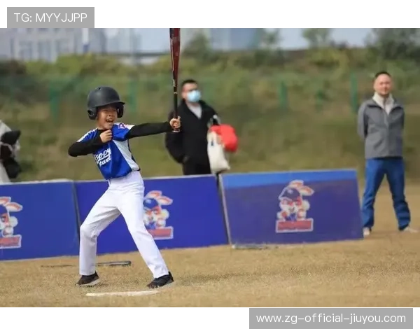 “垒球赛激烈角逐！新都赛场迎来决战时刻”